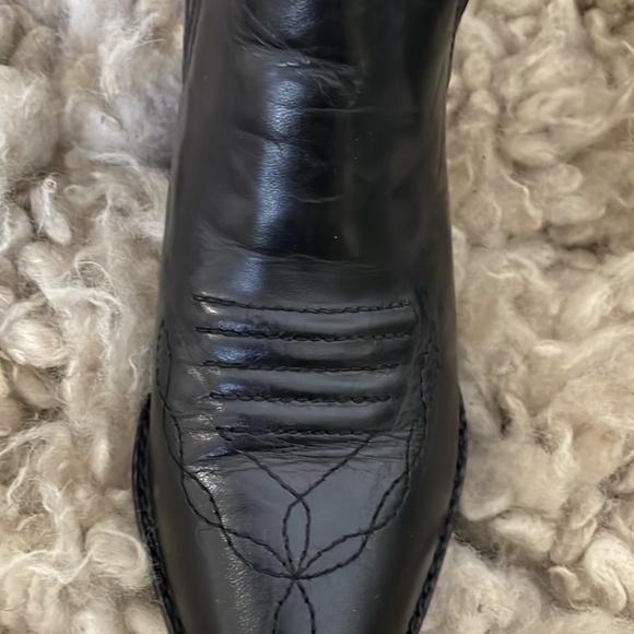 Beautiful Black Leather Ankle Boot - Picture 2 of 4